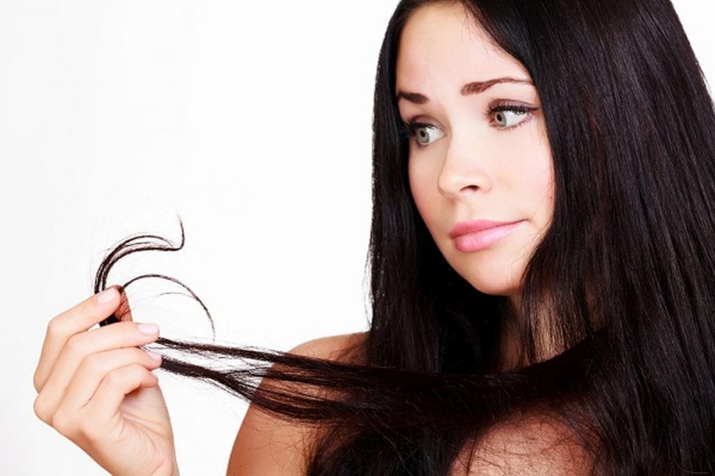 وصفات طبيعية لتخلص وعلاج جفاف الشعر