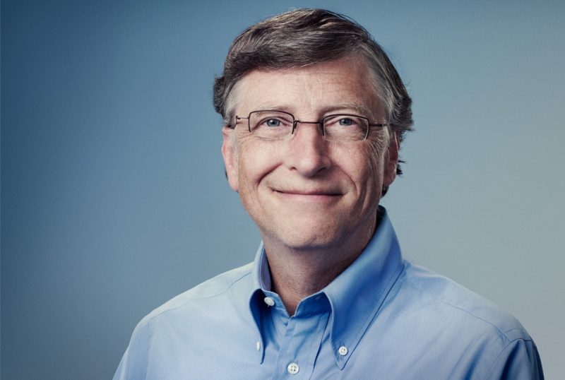 بيل جيتس صاحب شركة ميكروسوفت واغنى رجل في العالم 