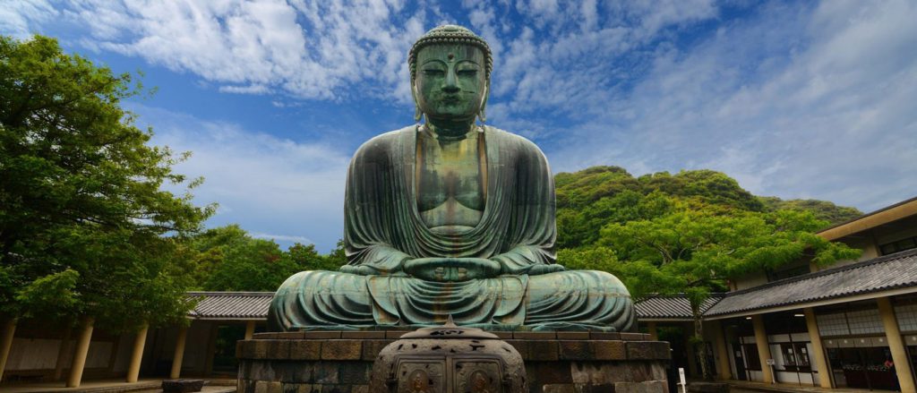 the-great-buddha-daibutsu-on-the-grounds-of-kotokuin-temple-in-kamakura-japan-1600x10598798794444