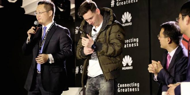 Huawei-Appoints-Messi-As-Ambassabor-March-2016-BellaNaija0013