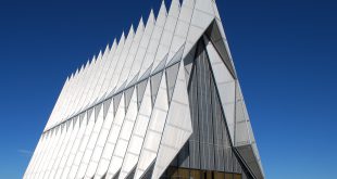 US_Air_Force_Academy_Chapel