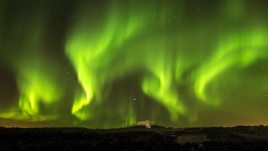 657405-AuroraNorthernLightsNaturalSkyUHD-880-5f19b454ae-1484645378